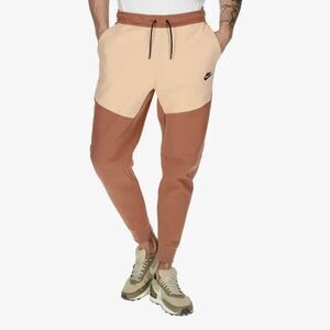 Nike TECH Fleece Pants Joggers Men Small Mineral Clay Brown Tan CU4495-215 NEW